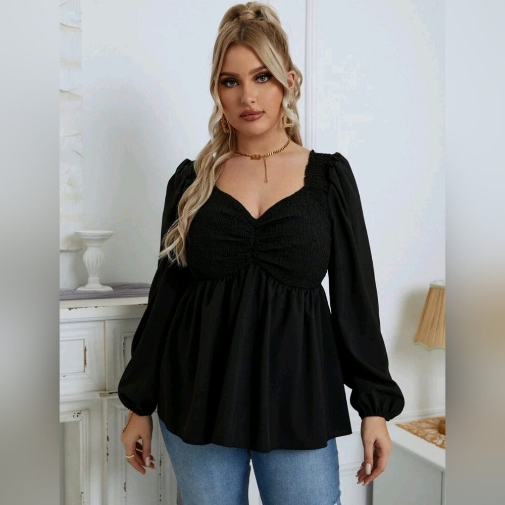 Never worn Shein Curve‎ 4XL Black Lantern sleeve peplum top